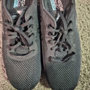 Skechers Lite-Weight memory foam Sneaker size 9